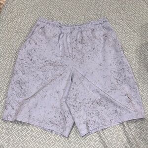 Lululemon Men's Gray Shorts